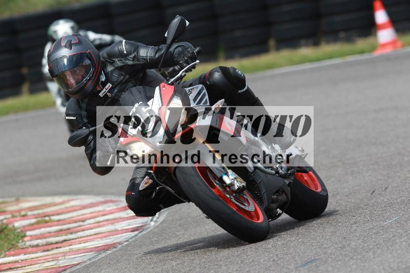 Archiv-2022/13 25.04.2022 Plüss Moto Sport ADR/Freies Fahren/96